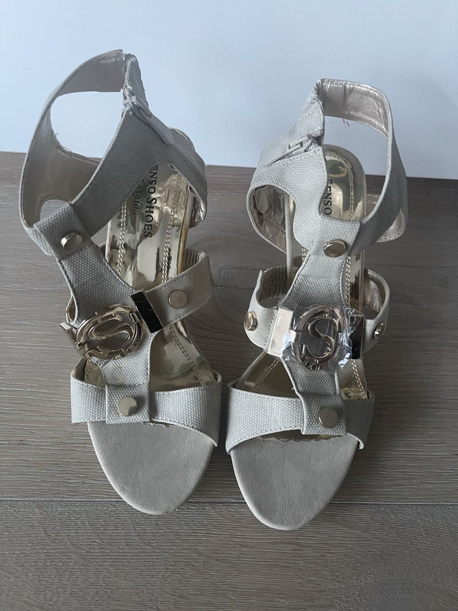 Damenschuhe: NEUE Elegante High Heels Gr. 40 beige Stiletto – Neu und originalverpackt aus Meilen von Golfer04 1