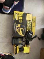 Stanley Fatmax 18V Akku-Bohrschrauber und Stichsäge, zwei Ak