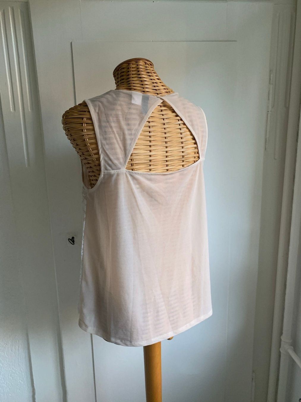 H&M Tops: Spitzentop nude-weiss - 36 – Gebraucht aus Zürich von Diazaio 2