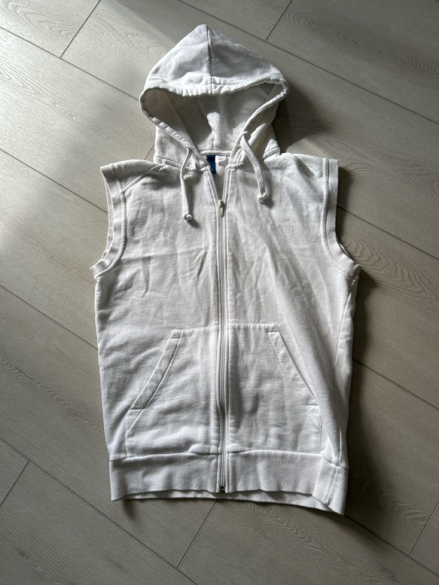 H&M Gilet & Giacche: H&M Weste mit Kapuze, weiss, Grösse S – Usato da Strengelbach venduto da Xycy