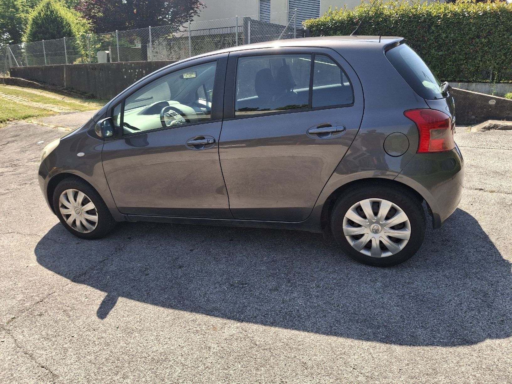 Toyota Automobili: toyota yaris – Usato da Balerna venduto da Jksb 5