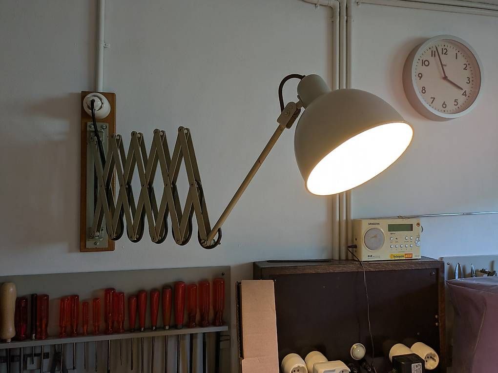 Lampen: Arbeitslicht, Wandleuchte – Gebraucht aus Bern von HaenniBern