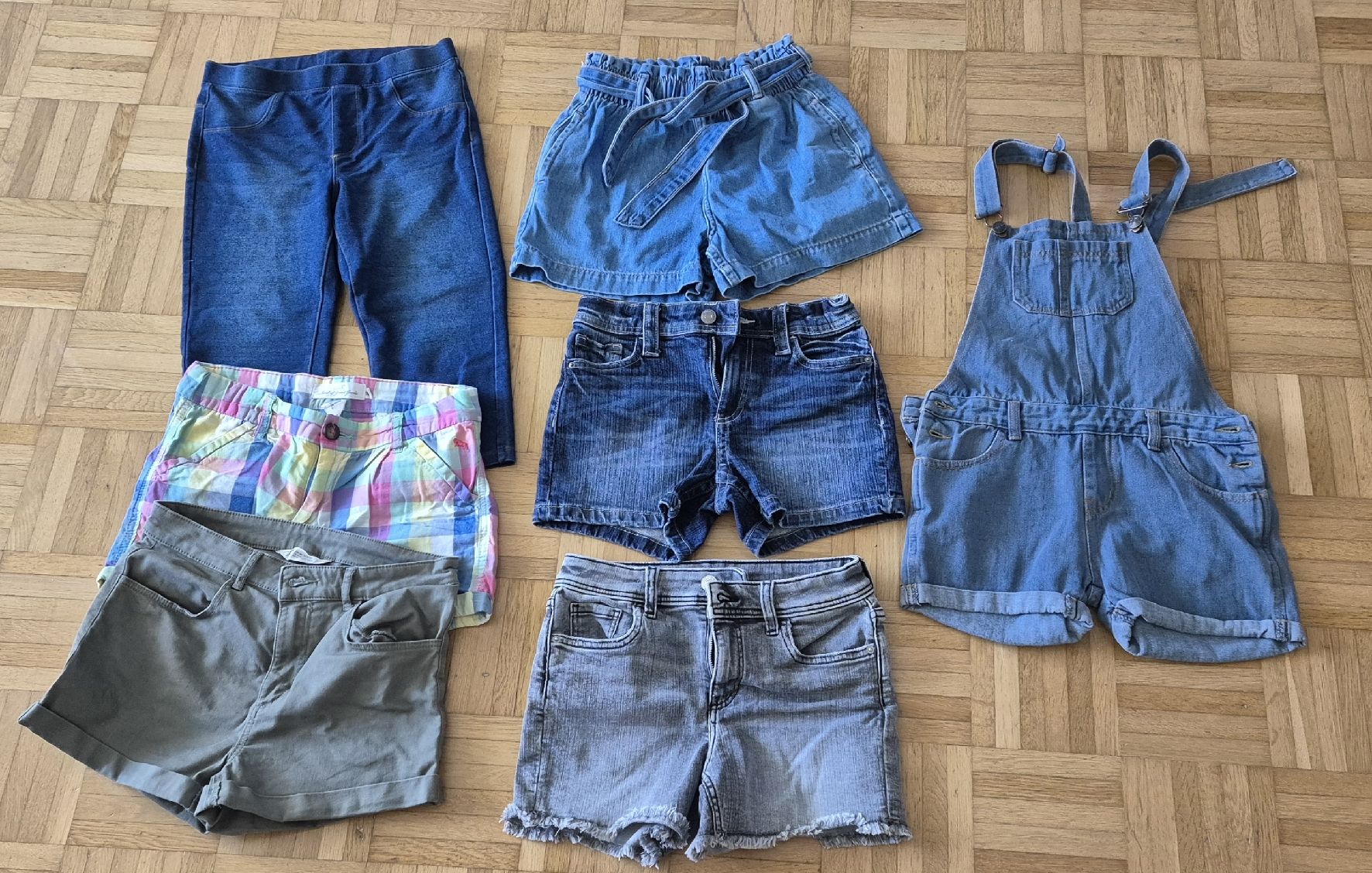 Lotti & Set di vestiti: grosses Kleiderpaket Gr. 146/152 Sommer – Usato da Reinach BL venduto da Trishi 3