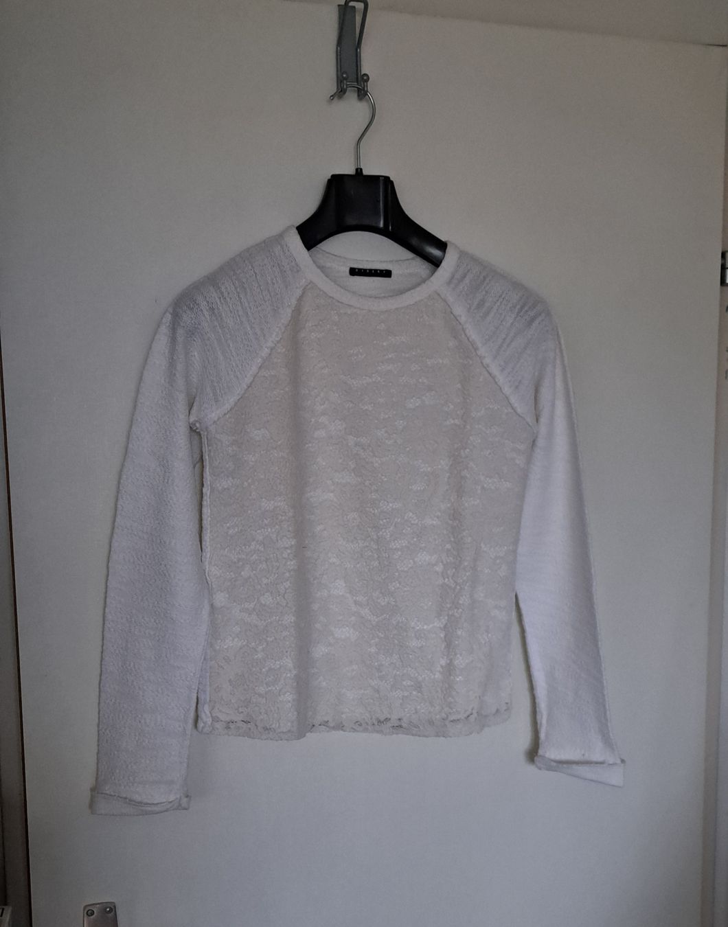Sisley Maglioni & Felpe: Joli pull blanc marque  "Sisley" avec dentelle , Taille S – Nuovo (secondo la descrizione) da Meyrin venduto da gazon02 2