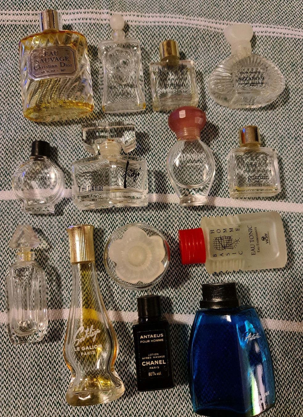 Profumi & Eau de Toilette: flacons de parfum. / lot – Usato da Cortaillod venduto da signep 1