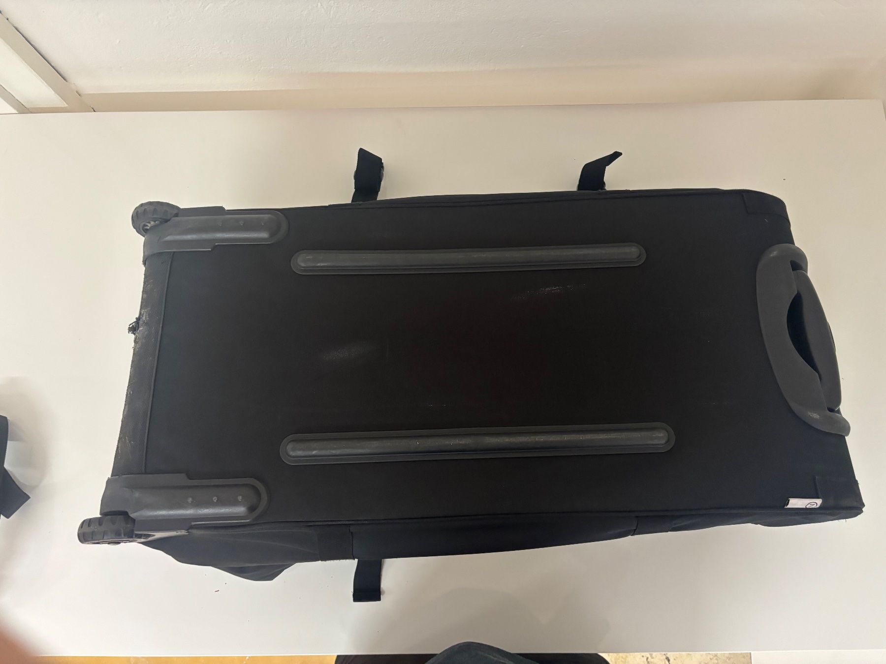 46 Nord Taschen: Reisetasche mit Rollen Schwarz – Gebraucht aus Wettingen von Wendemarket 4