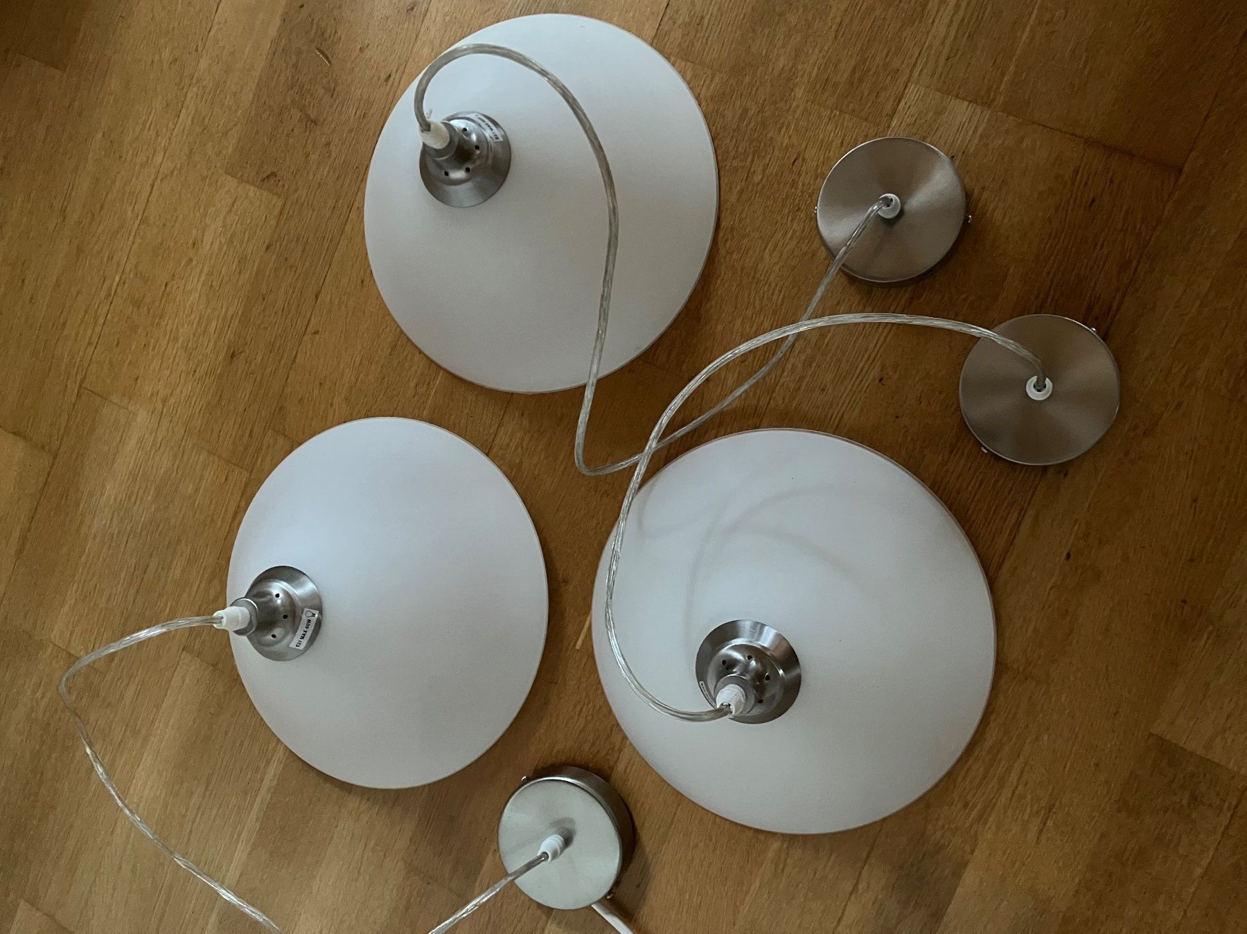 Lustres & lampes de plafonds: Hängelampe Milchglas matt weiss 3er Set – D'occasion à Rüti ZH par captnjohnny 2