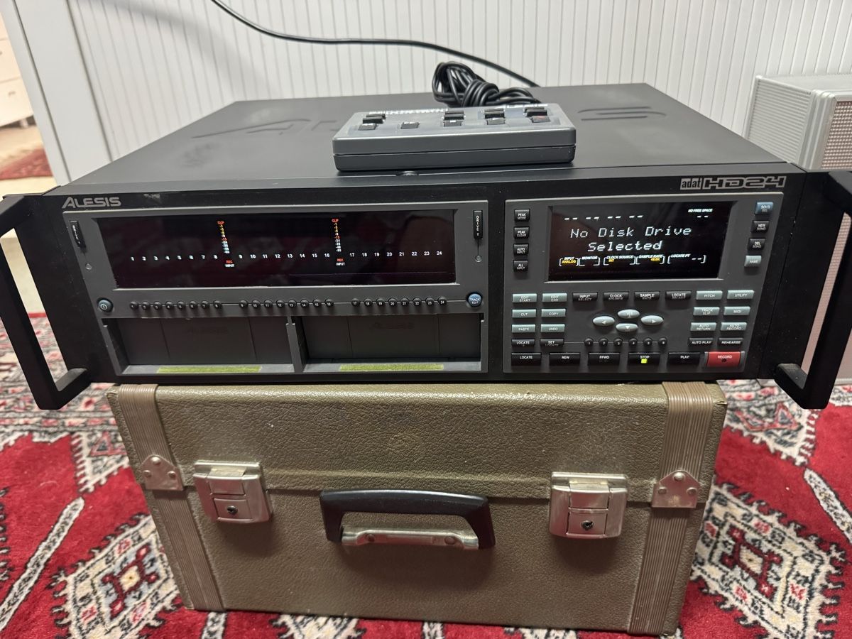 Lettore multimediale & Streamer: Alesis adat hd24 recorder – Usato da Zunzgen venduto da milesdavis76