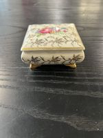 Vintage Kerafina Porzellan Schmuckdose auf Füsschen!