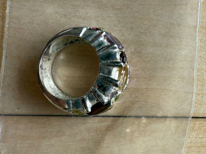 Ringe: Ring mit 18 farbigen Steinen aus Hampi - Indien – Gebraucht aus Uster von Schangnau87 2