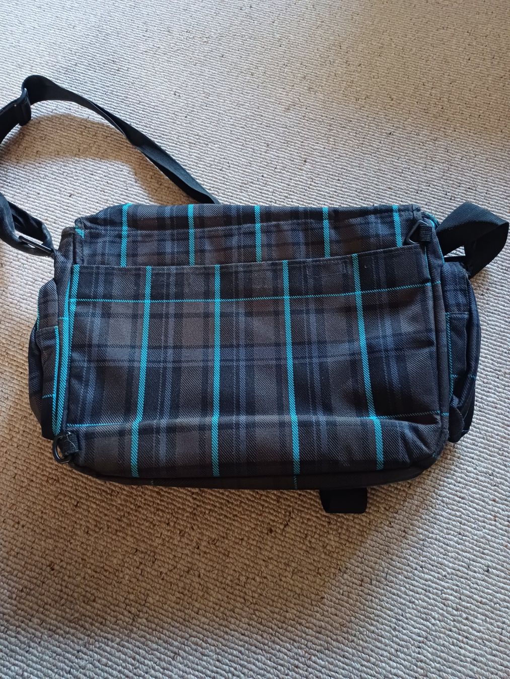 Eastpak Borse: Eastpak Umhängetasche/ Messenger Bag – Usato da Neftenbach venduto da QuiQuo 3
