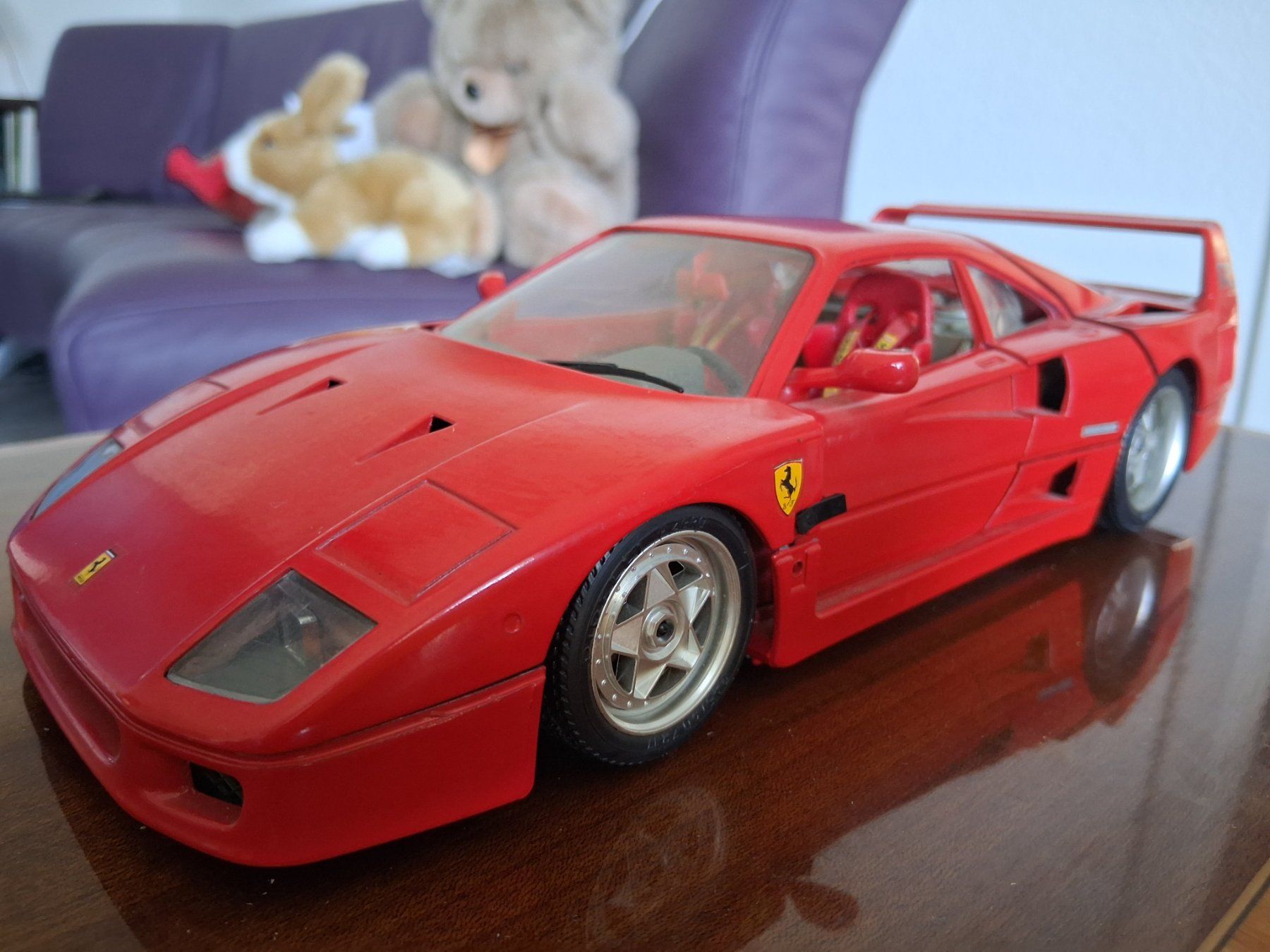 Bburago Modellautos: Ferrari F40 – Neu (gemäss Beschreibung) aus Feusisberg von peterw_777 3