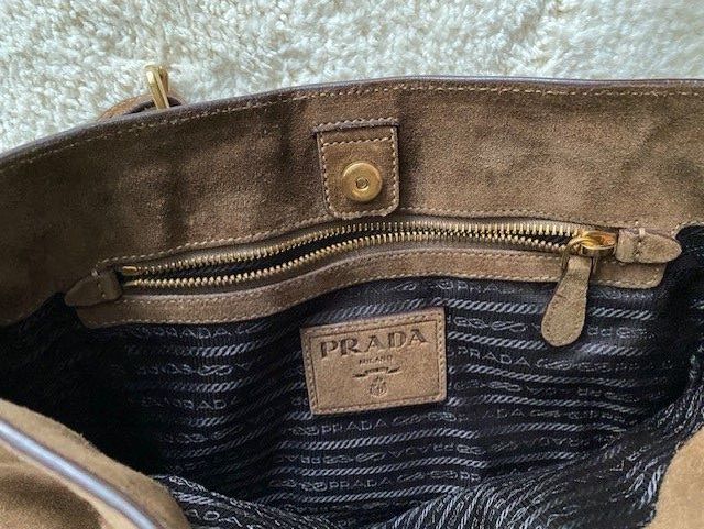 Prada Borse da donna: Prada shoulder/cross body bag – Usato da Dallenwil venduto da ZD2019 7