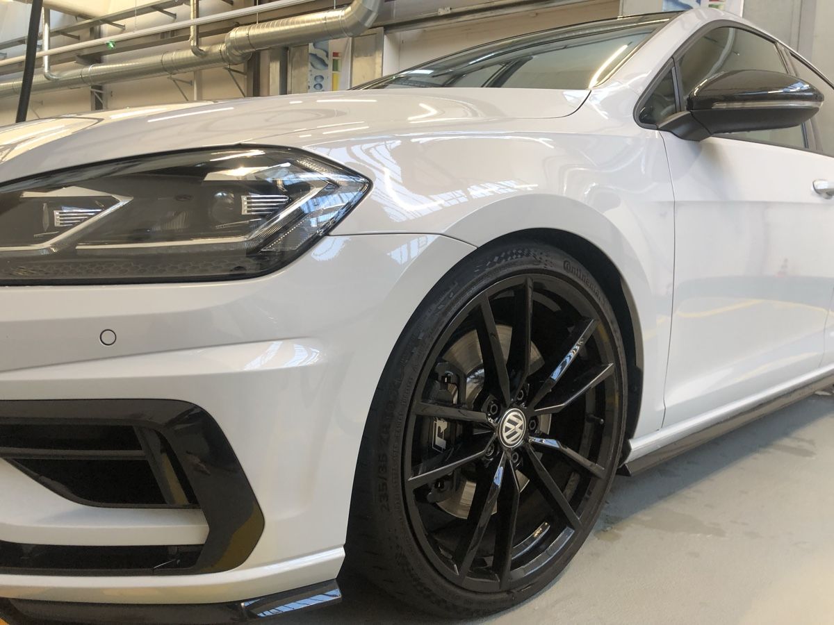 VW Automobili: VW Golf VII R, Golf 7.5 R Facelift + 383PS – Usato da Illighausen venduto da remi 8