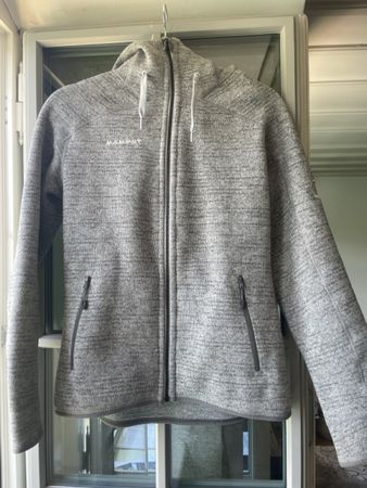 MAMMUT Damensportjacke mit Kapuze in Grösse S