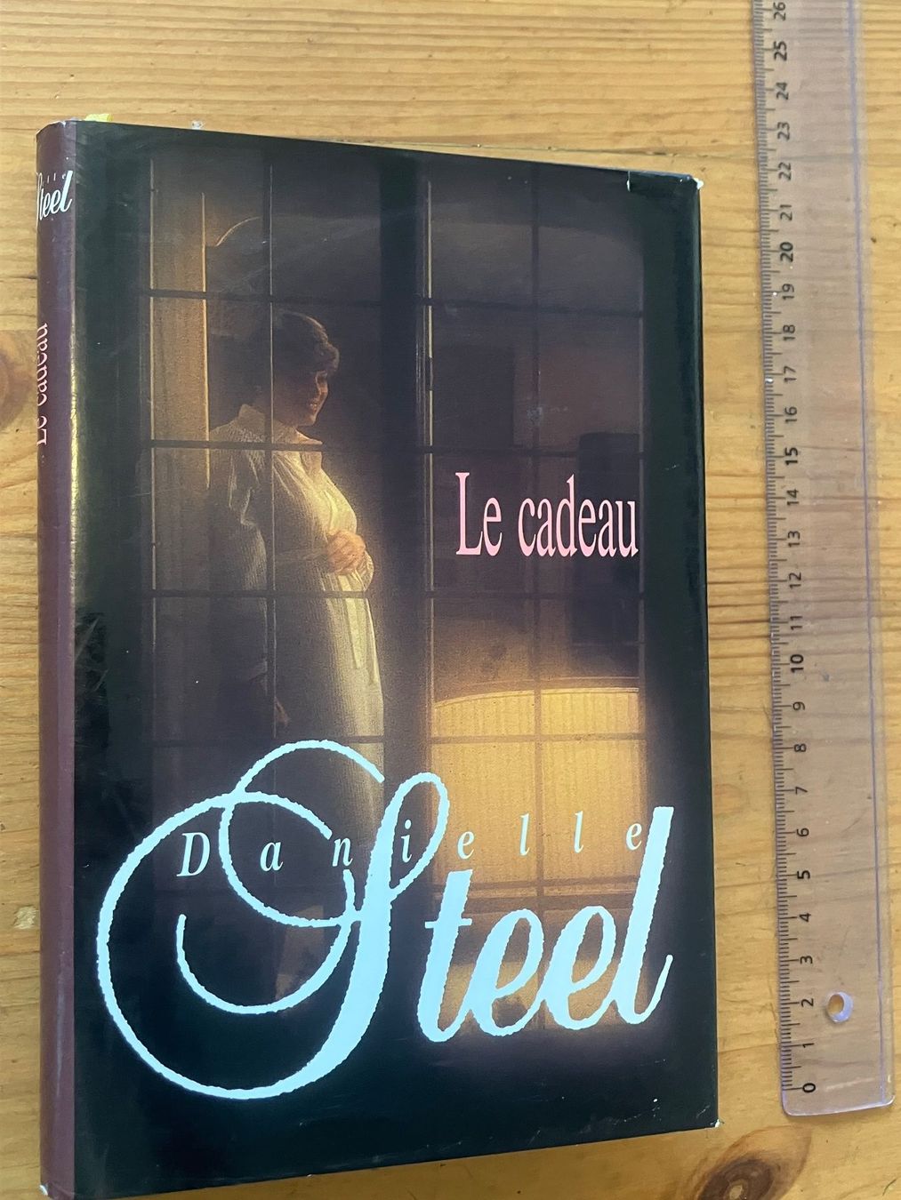Bücher: Le cadeau (Danielle Steel) – Gebraucht aus Meyrin von Julien333 3