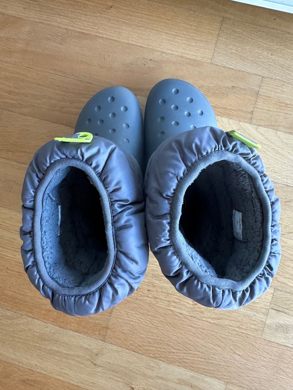 Crocs Scarpe da uomo: CROCS as NEW Winter Boot 32-33 – Nuovo (secondo la descrizione) da Montagnola venduto da eva_gm6j 3