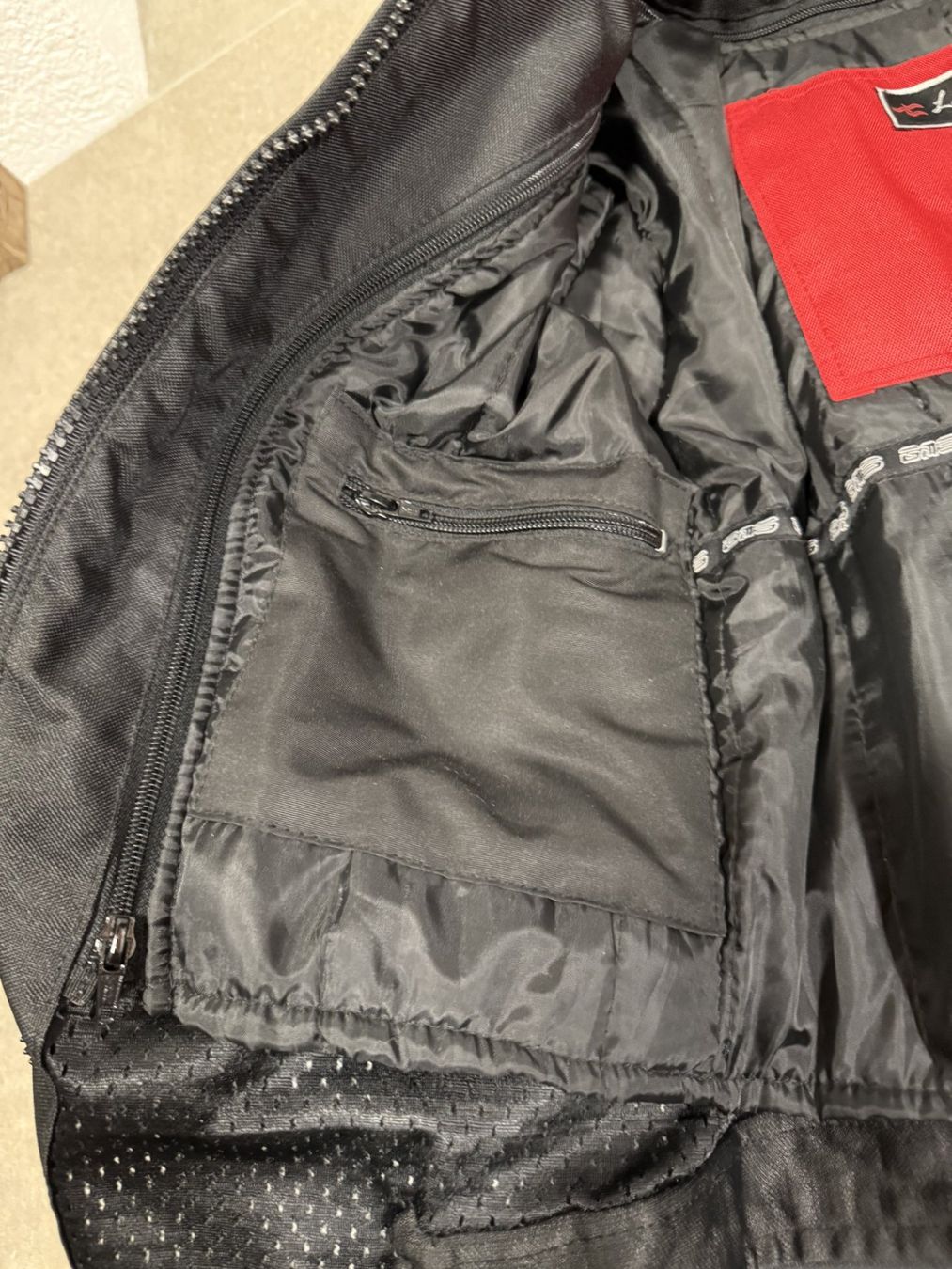 Giacche: Töffjacke wie neu – Usato da Bäretswil venduto da Valbella1 1
