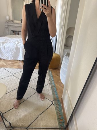 Combinaison HUGO BOSS noire, taille 40 CH