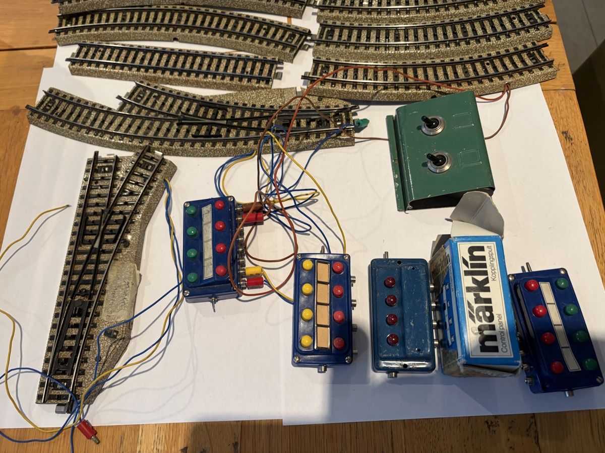 Märklin Modellini di ferrovie: divers composants ferroviaires Märkli – Usato da Echallens venduto da JAR69 1
