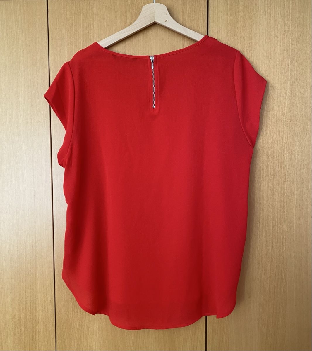 Only Camicette: rote Damenbluse von Only, Grösse 44 – Nuovo (secondo la descrizione) da Rothenfluh venduto da m.s.w 1