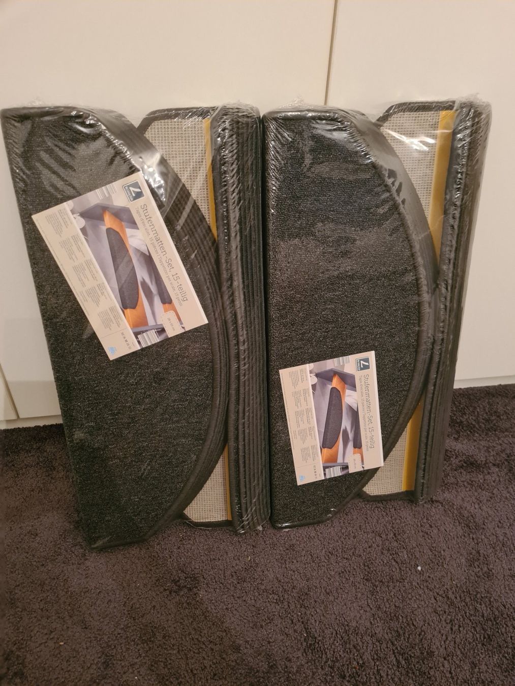 Scale: Marche en moquette pour escalier 30 pièces – Usato da Monthey venduto da 187-zeroo 2
