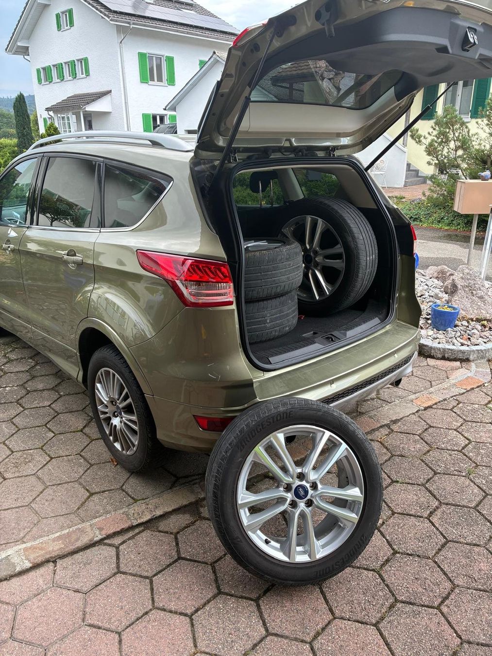 Ford Automobili: Ford Kuga 2.0 TDCi 4*4 – Difettoso da strengelbach venduto da Carola74 6