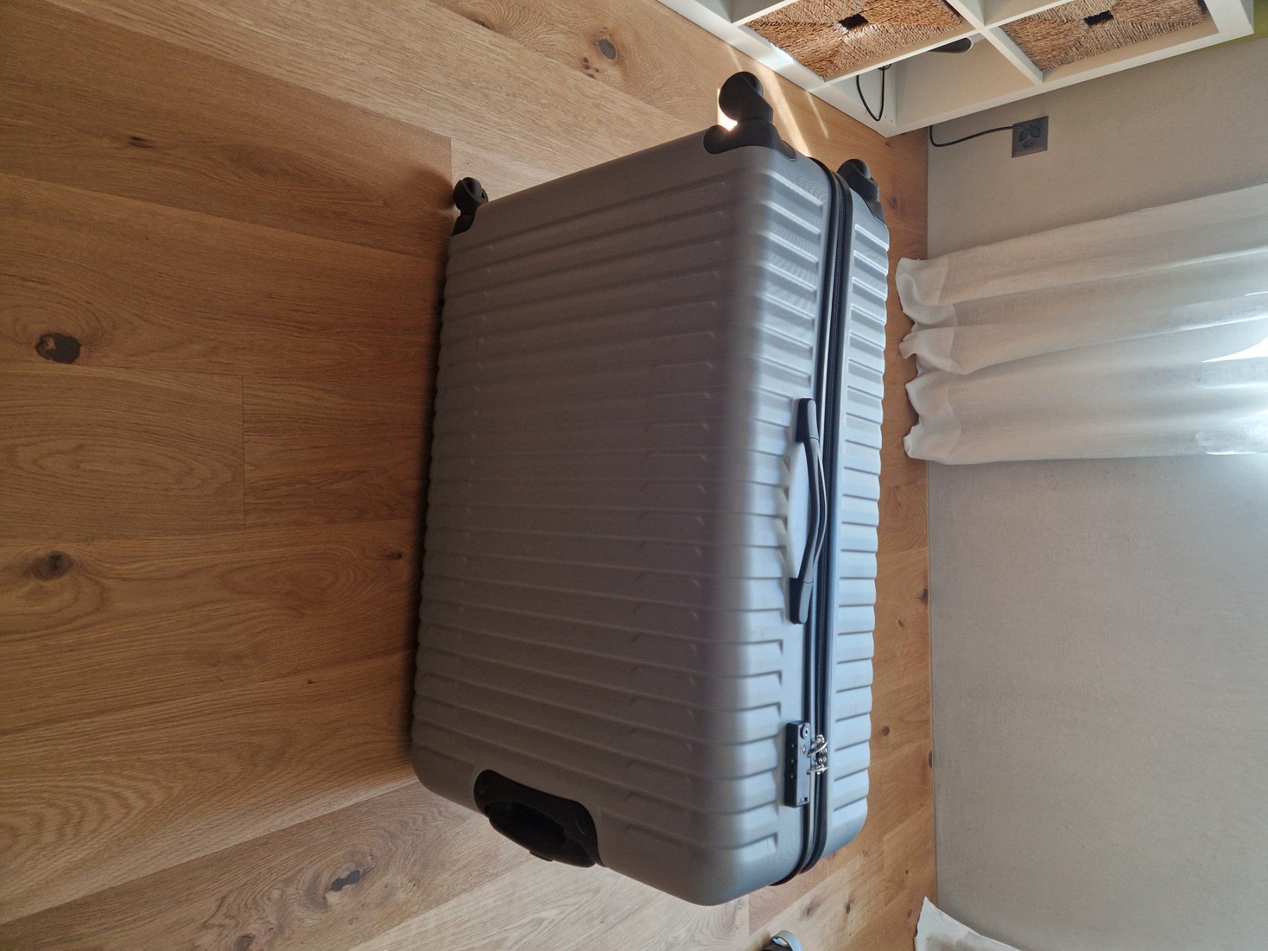 Valises de voyage: Hartschalenkoffer – D'occasion à Bülach par kompetenteEnte 1