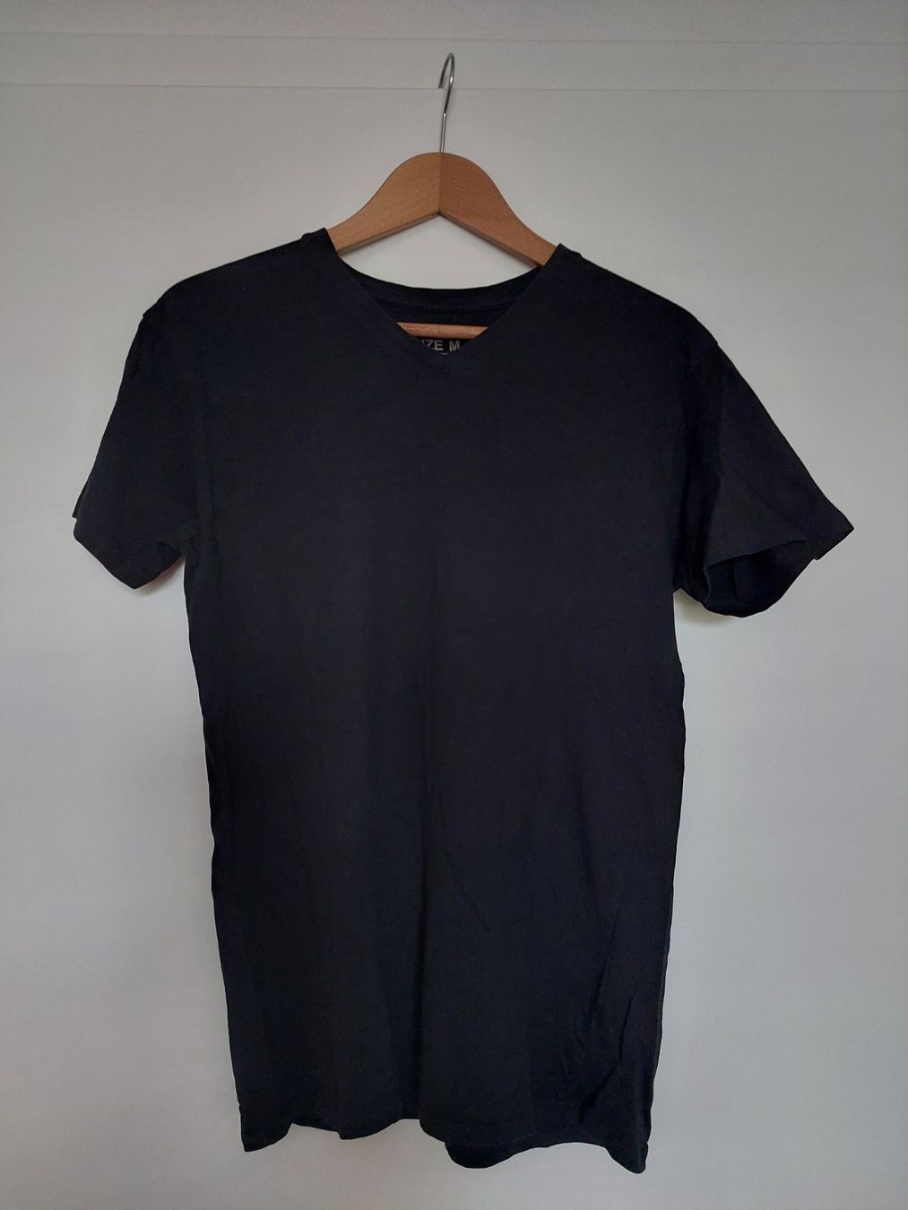 T-shirt: T-Shirt schwarz – Usato da Hefenhofen venduto da GSC99