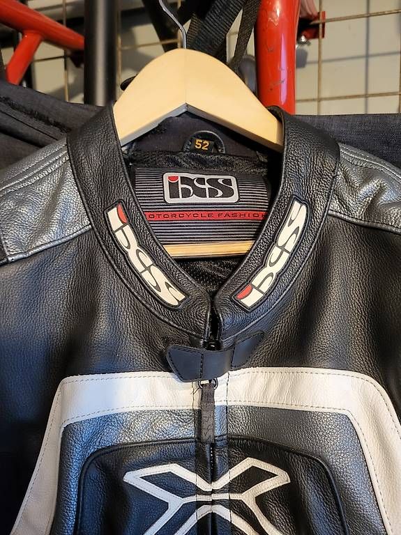 IXS Giacche: IXS RS2 Lederjacke Gr. 52 – Usato da Dübendorf venduto da Magc76 2