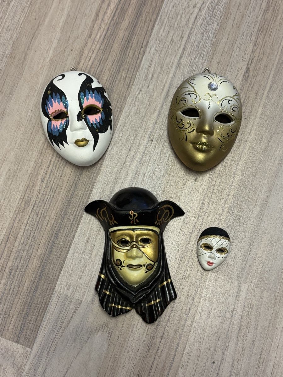 Maschere: Set di maschere decorative da collezione – Usato da Giubiasco venduto da cri_mzc6