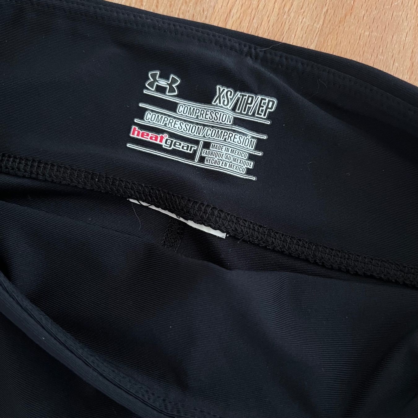 Under Armour Leggings: Leggings de sport 7/8 Under Armor – Usato da Pully venduto da sunaddict 2