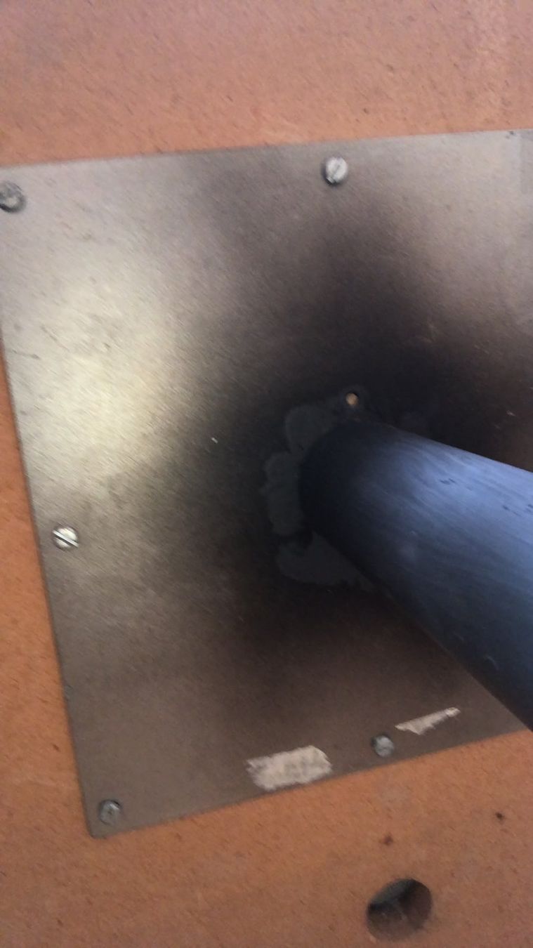 Tavoli: Holztisch – Usato da Rümlang venduto da Orly-No.1 1