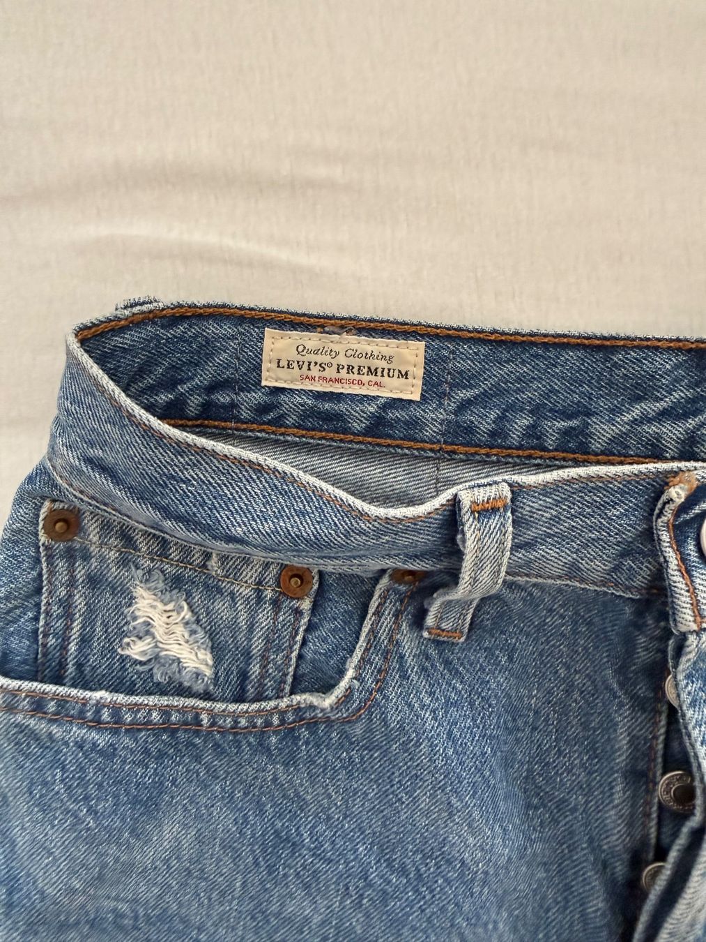 Levi's Jeans: Jeansshorts Levi's Grösse S – Nuovo (secondo la descrizione) da Nänikon venduto da tob_g7dm 1