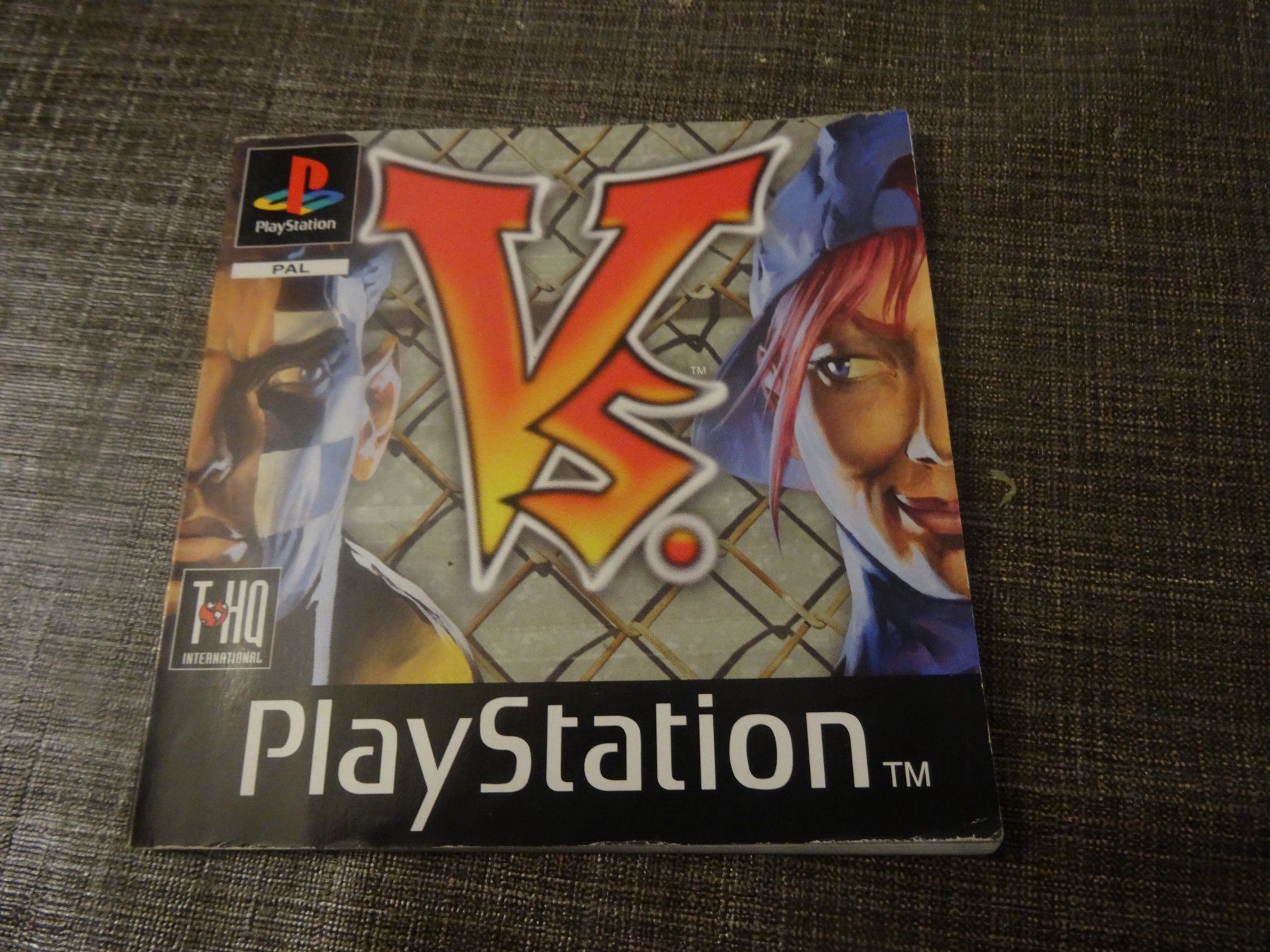 Spiele: Anleitung zu Vs. PS1 – Gebraucht aus Olten von Disc-Ausverkauf