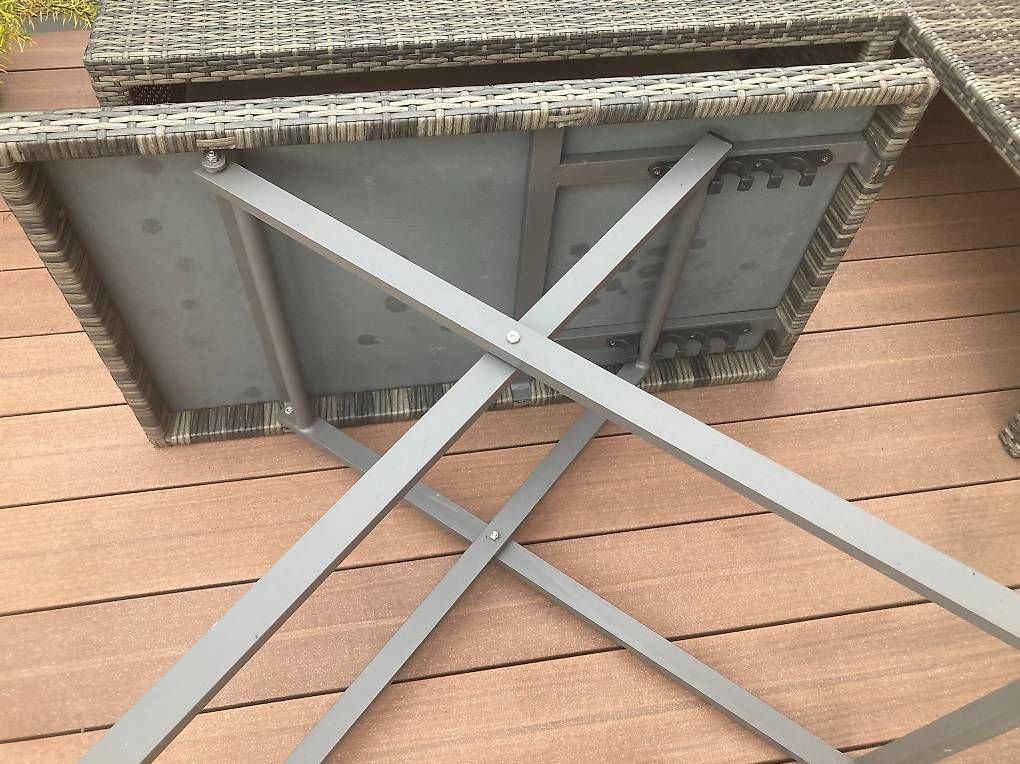 Sedie a sdraio: Gartenlounge mit Beistelltisch  – Usato da Pfäffikon ZH venduto da tin_6jvl 2