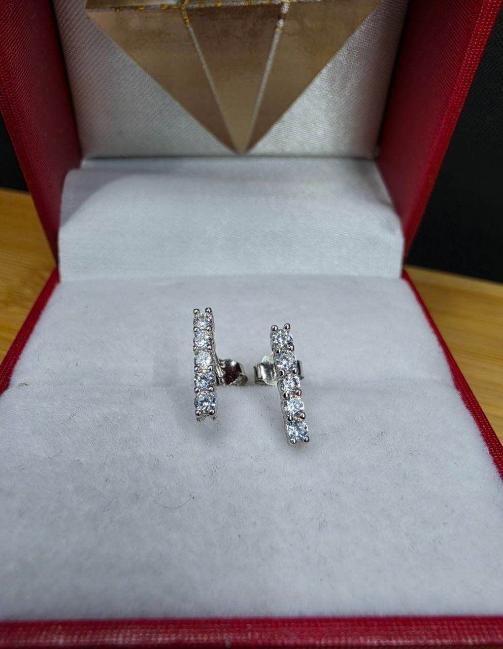 Ohrringe & -stecker: Boucles d'oreille argent avec zircons – Neu und originalverpackt aus Reconvilier von MARCLAT 7