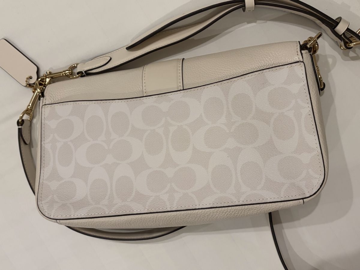Coach Borse da donna: Coach Georgia Chalk Shoulder Bag – Usato da St.Josefen venduto da lop_lh8d 8