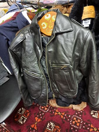 Coole, robuste Lederjacke für den Übergang, Grösse L