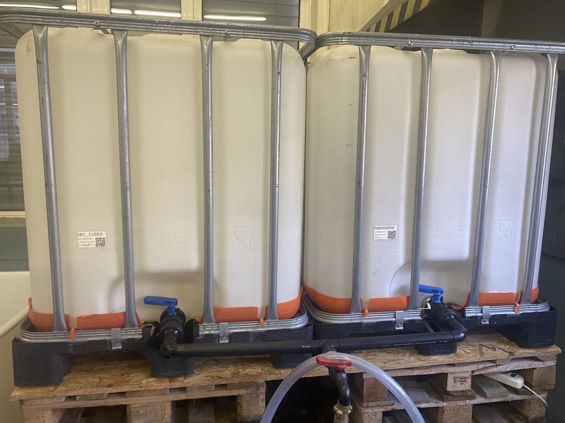 Abbeveratoi e trogoli: IBC Tank 1000l – Usato da Reinach BL venduto da Quark04