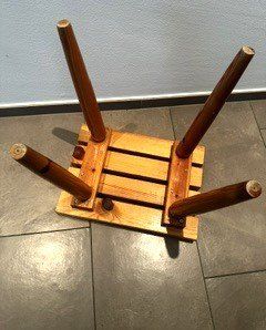 Hocker: +  HoLzhOckeR  + – Gebraucht aus Winkel von zeho 3