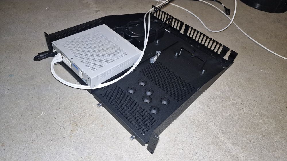 Cisco Firepower 1010 Firewall mit 19