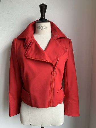 AKRIS: Herrlich rote Biker-Jacke, 36