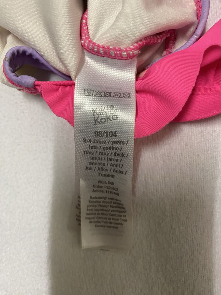 Badekleider & Bikinis: Badkleidli im Doppelpack in Grösse 98/104 – Gebraucht aus Sissach von SV-650 1