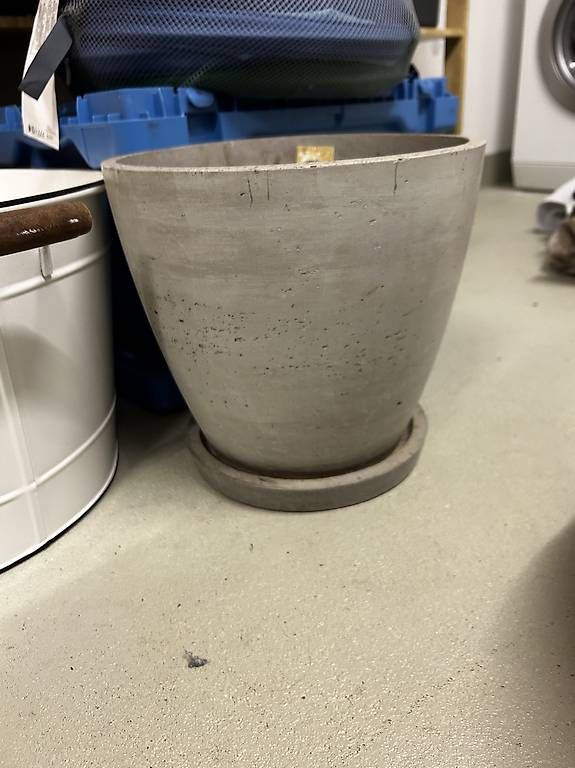 Blumentöpfe: Pflanzentopf 20cm – Gebraucht aus Dottikon von milicafrei 1