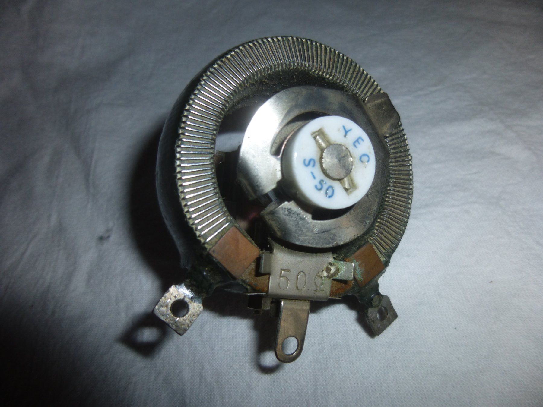 Componenti elettronici: Potentiometer, Draht Drehwiderstand 50 Ohm – Usato da Hefenhofen venduto da Hakug
