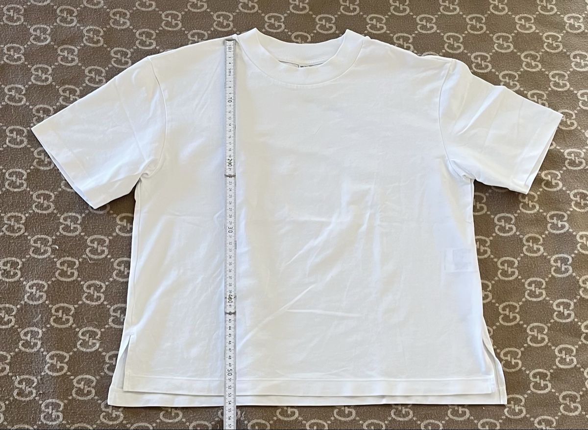 Uniqlo T-shirt: Tshirt Uniqlo M – Usato da Davos Platz venduto da Infinity795