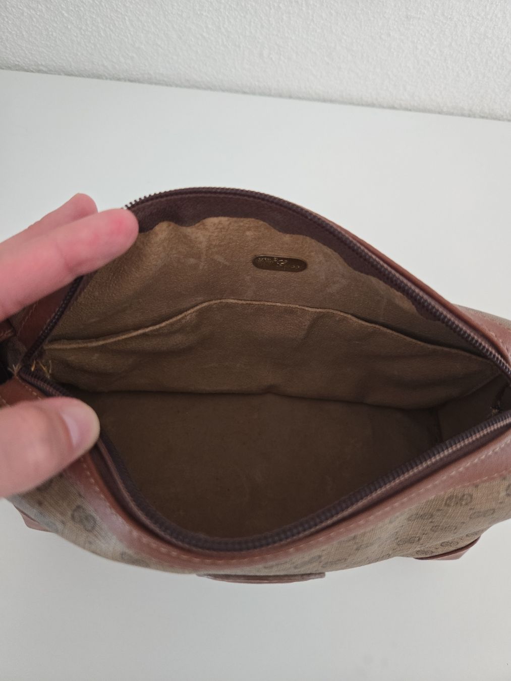 Gucci Custodie per cosmetici: Gucci Necessaire – Usato da Weinfelden venduto da lexamo94 8