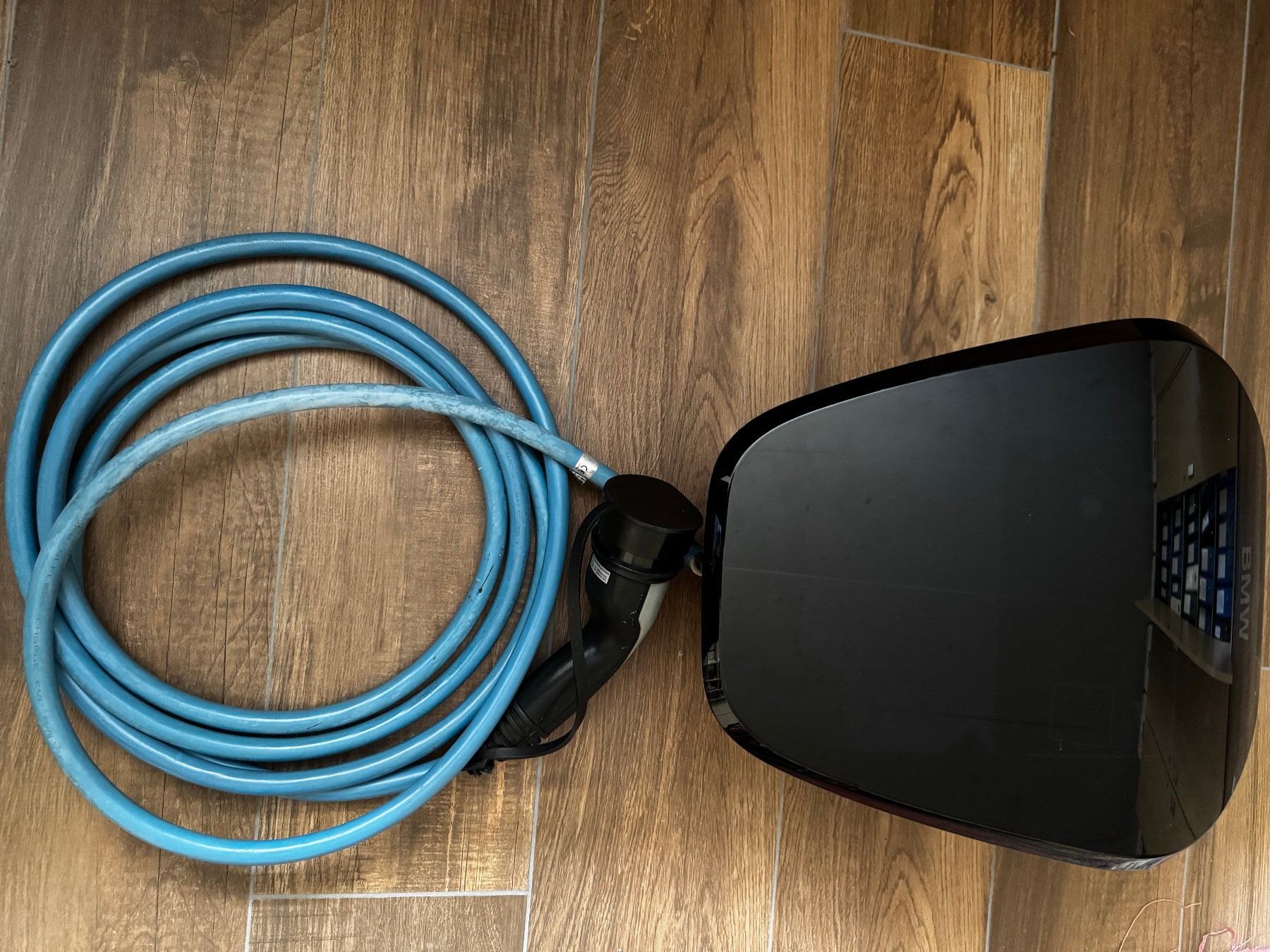 Batterie-Ladegeräte: BMW Wallbox Essential – Defekt aus Scherz von BiosHealth 2