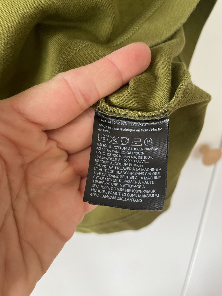 H&M T-shirt: H&M Basic T-Shirt Khaki Olivgrün Gr. M 100% Baumwolle – Usato da Neukirch an der Thur venduto da bee88 2